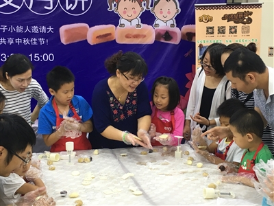 访谈录作文400字_体育明星名人故事：菲尔普斯的成长经历