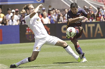 ʹھӭؼһս ΪͻΧPKж