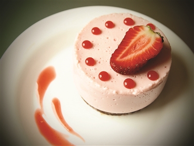 ��ݮ���У��۸��е��